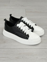 UNDERGROUND SNEAKERS