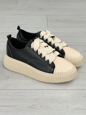 UNDERGROUND SNEAKERS