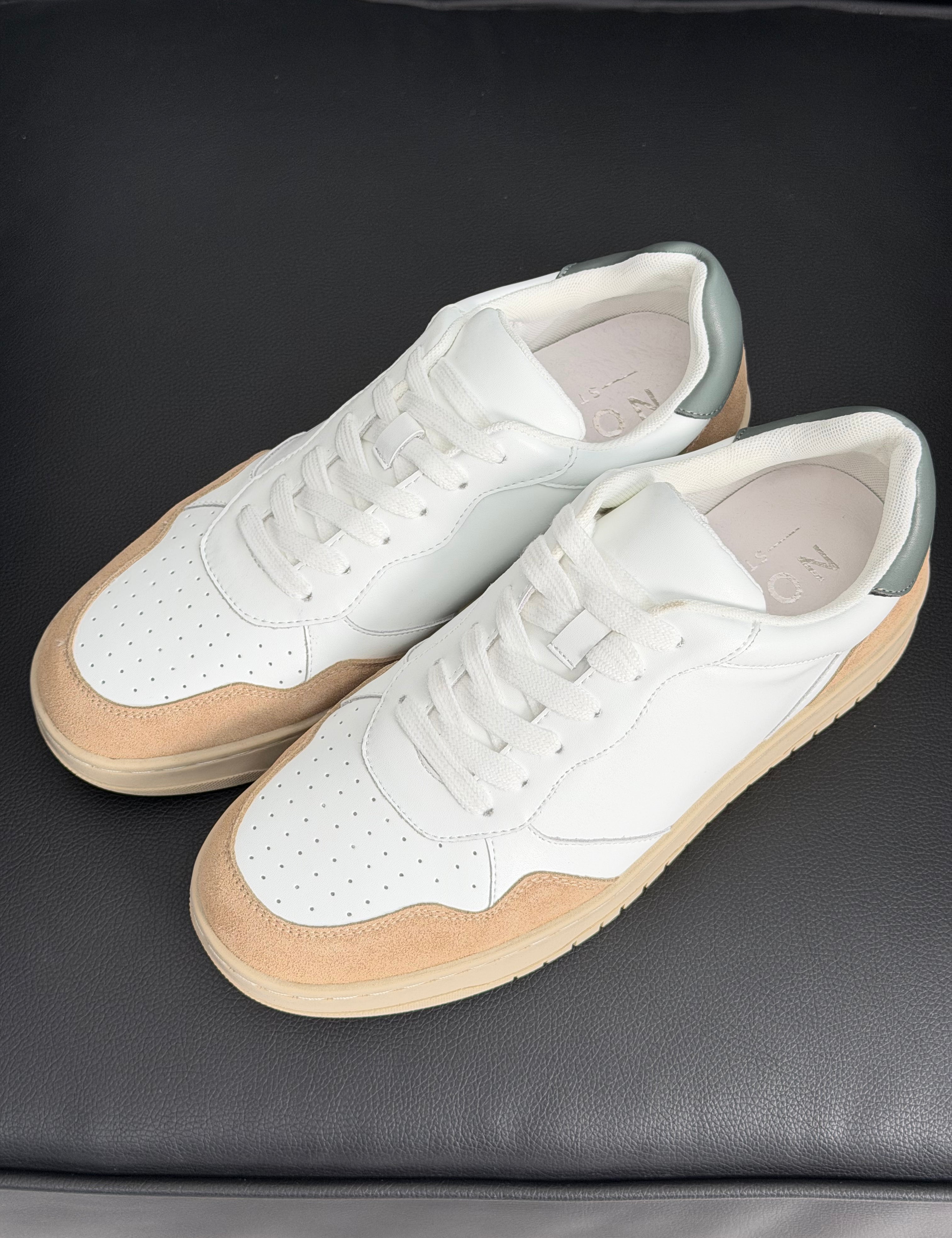 LOWER LEATHER SNEAKERS