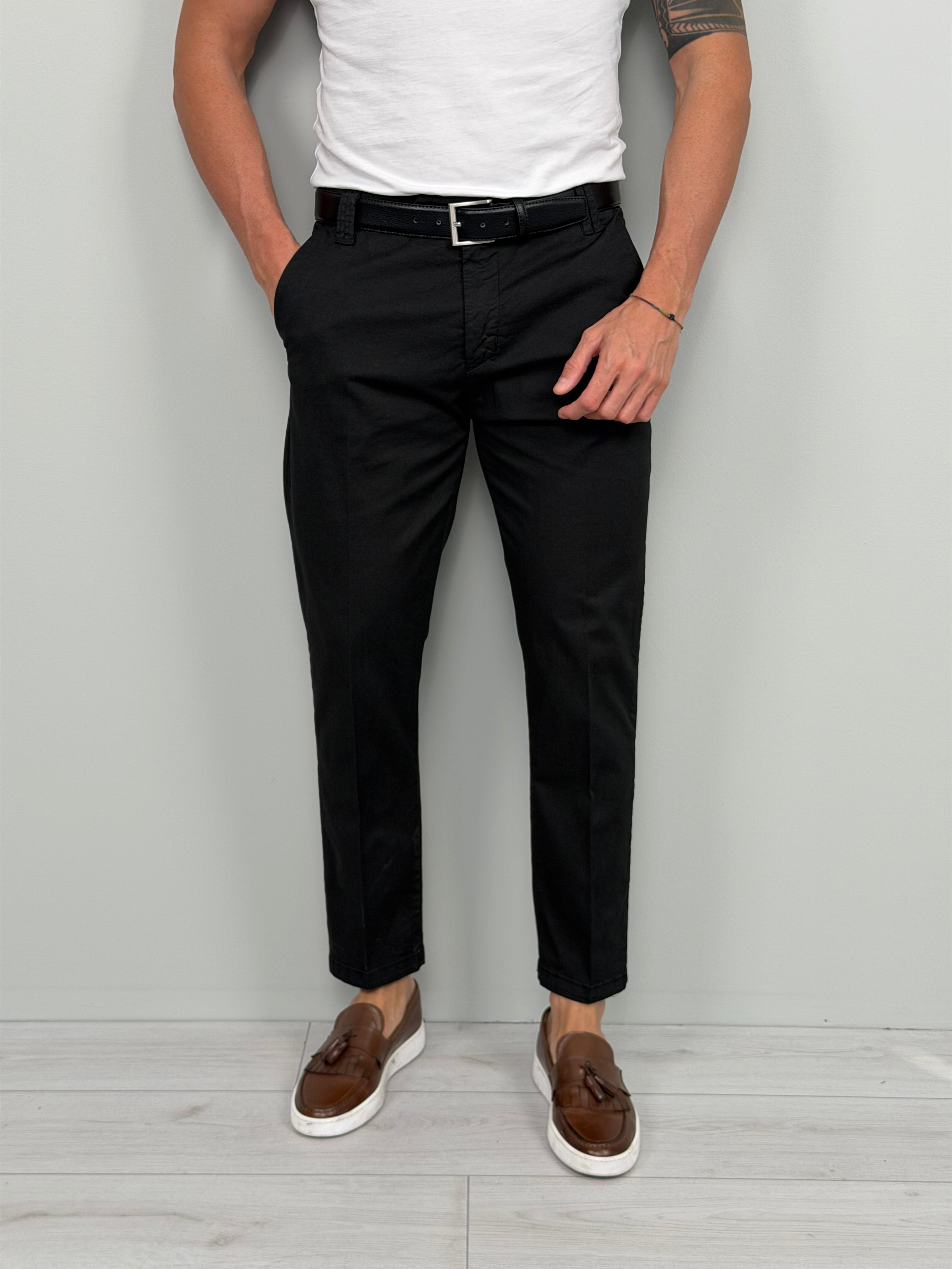 Pantalón de algodón premium (bolsillos traseros)