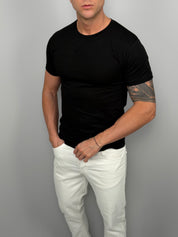 BASIC T-SHIRT