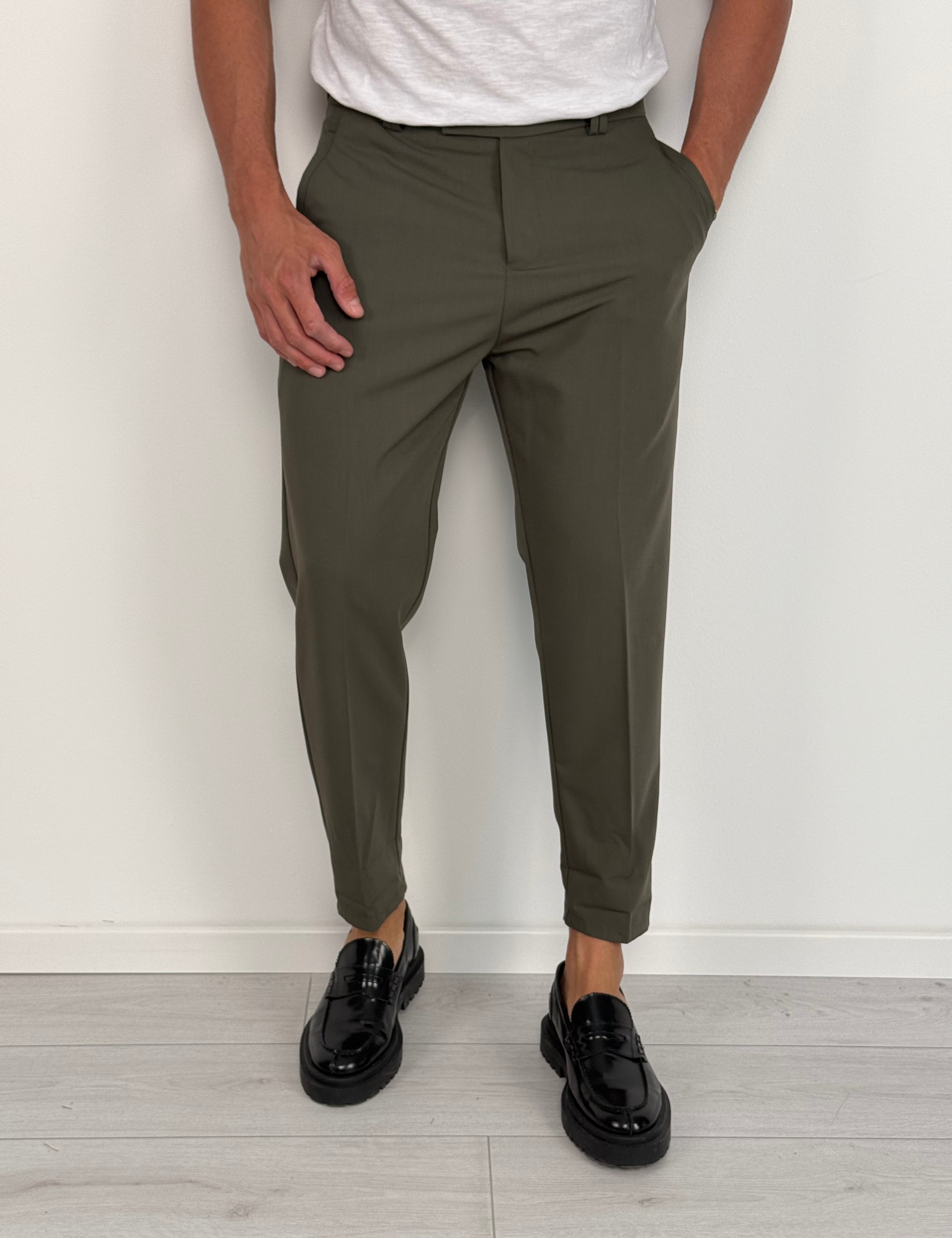 PANTALONE MOD CAPRI PREMIUM (TASCHE DIETRO) - Tg.48 MILITARE