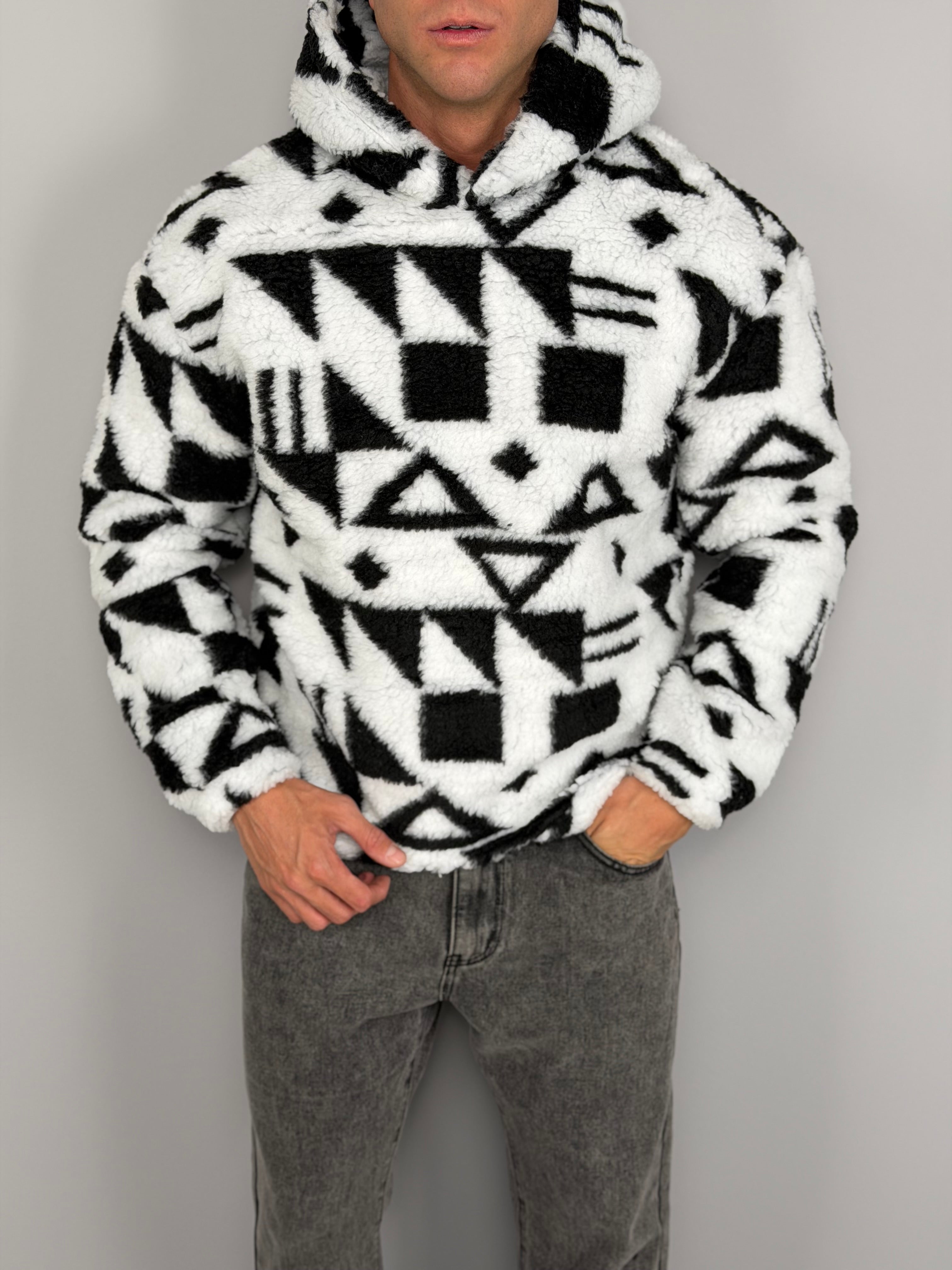 FELPA GEOMETRIC TEDDY