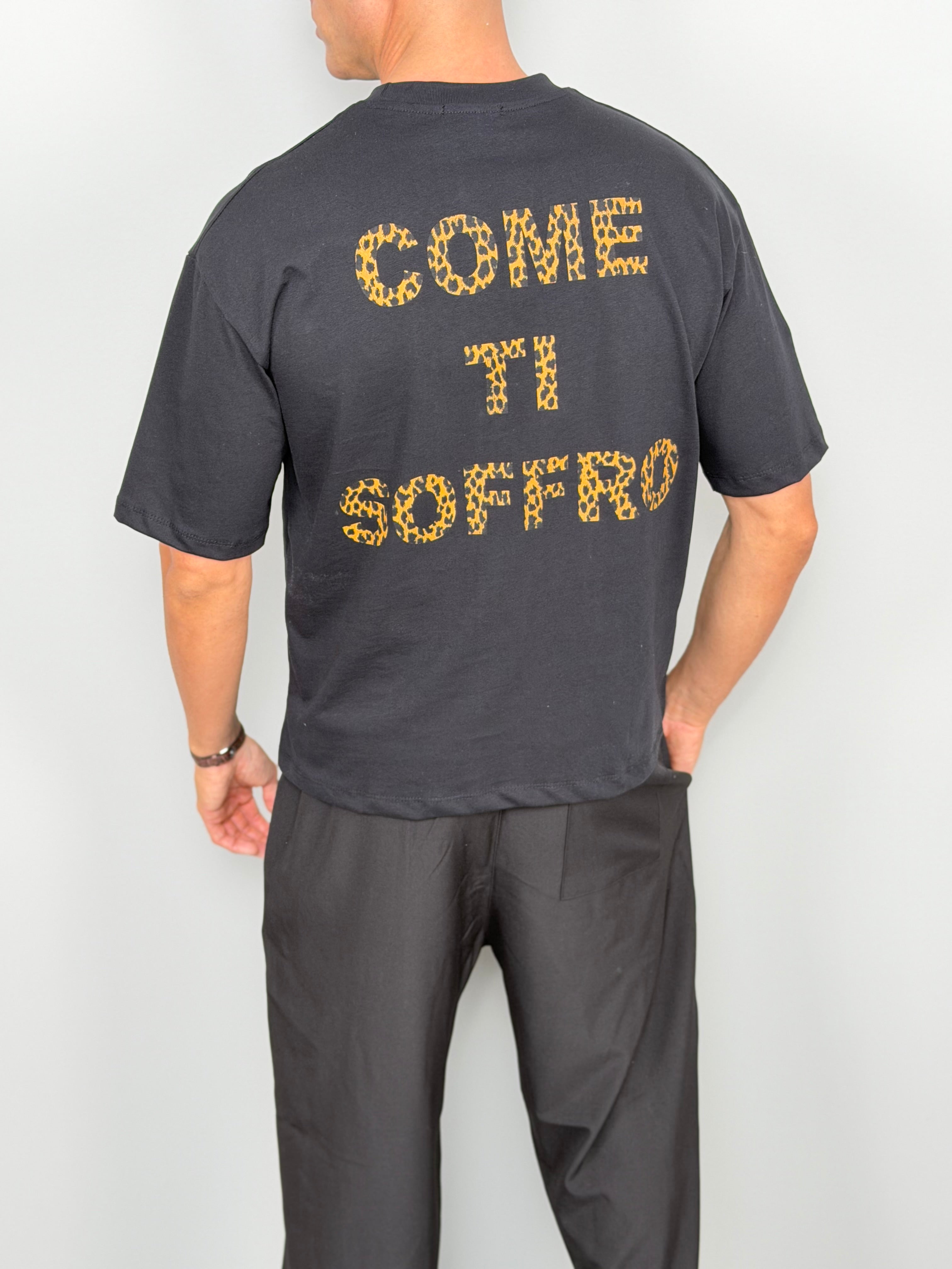 CAMISETA CON TEXTO V7