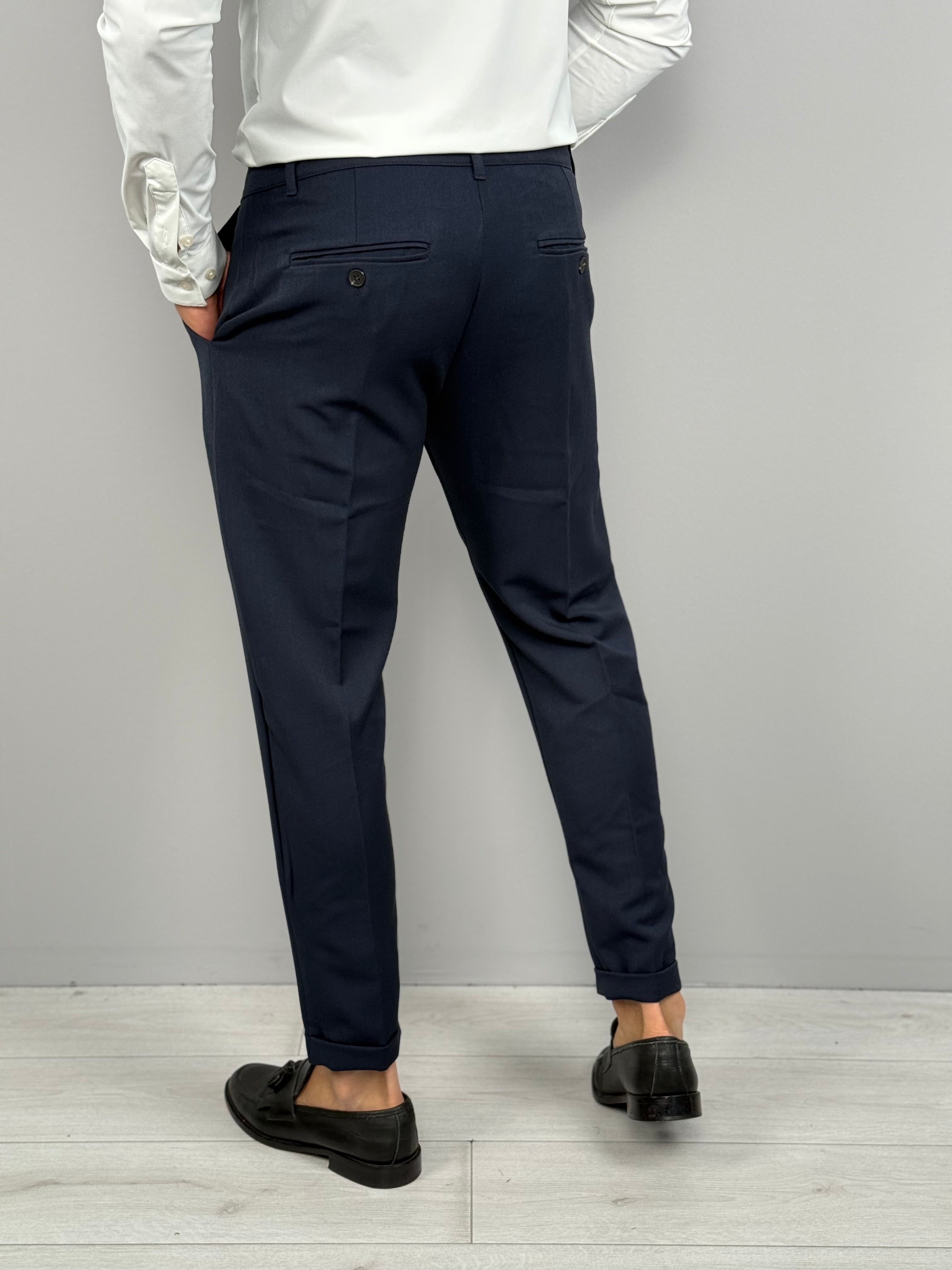 PANTALONE BUTTON ELEGANT - TASCHE DIETRO