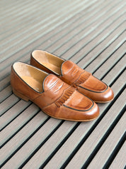 Mocasín de piel cuero