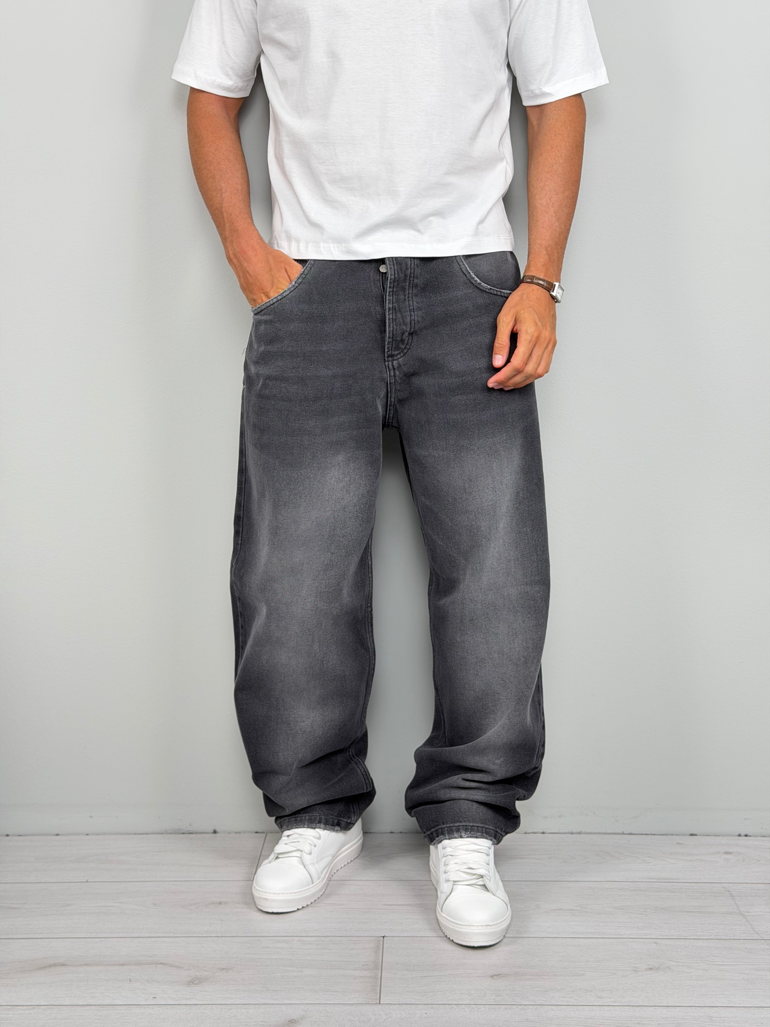 BEETLE JEANS