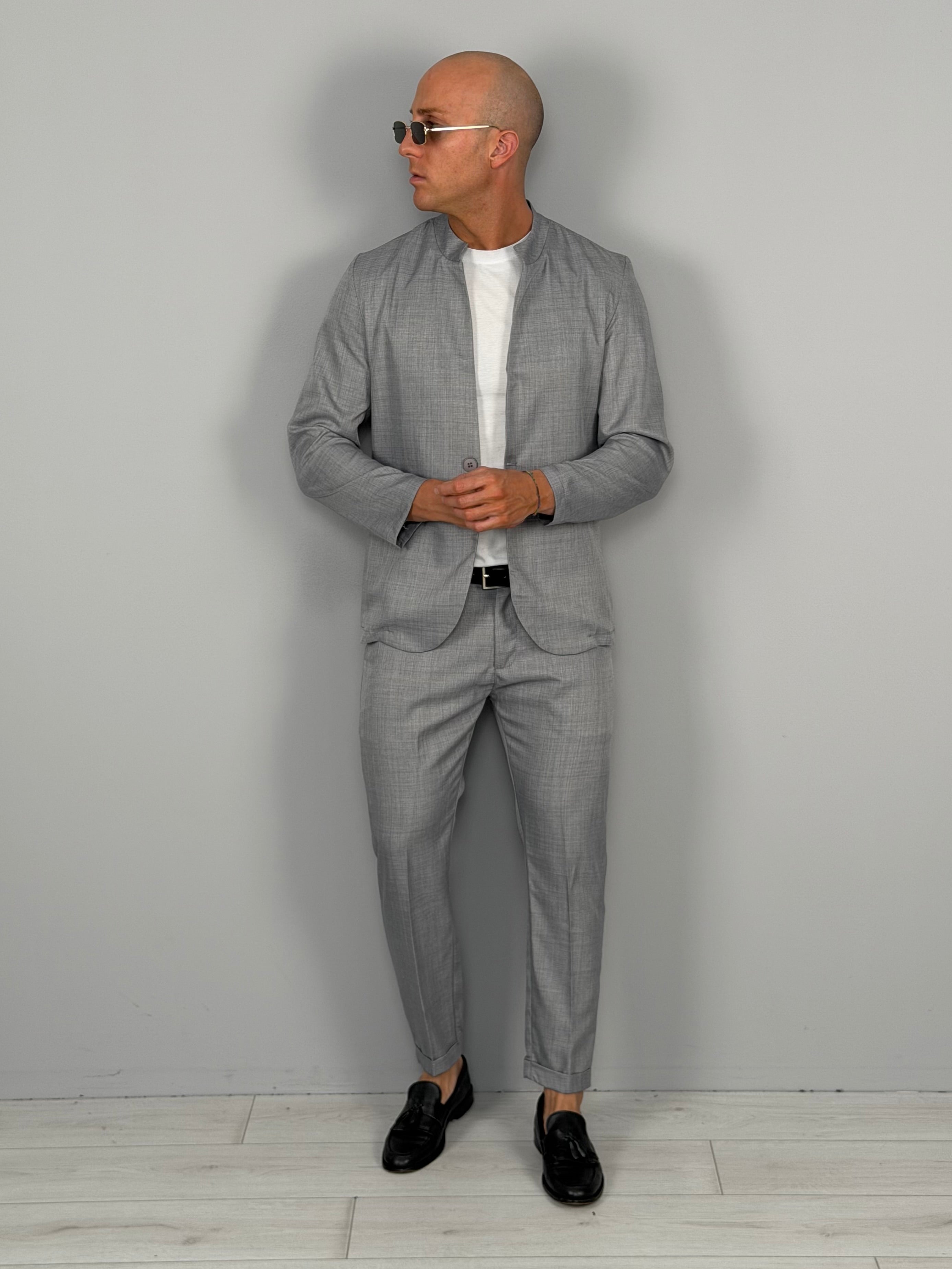 ABITO COREANO FIAMMATO