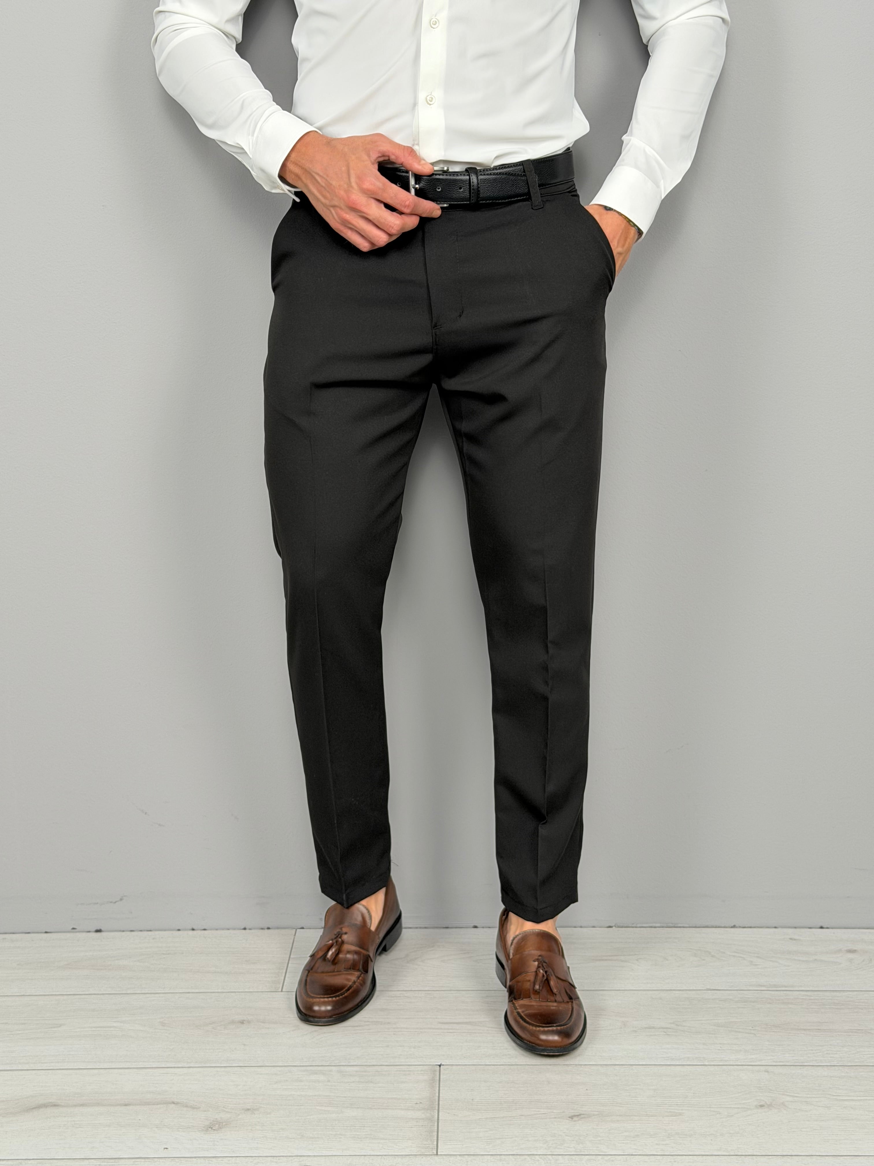 BASIC CAPRI TROUSERS