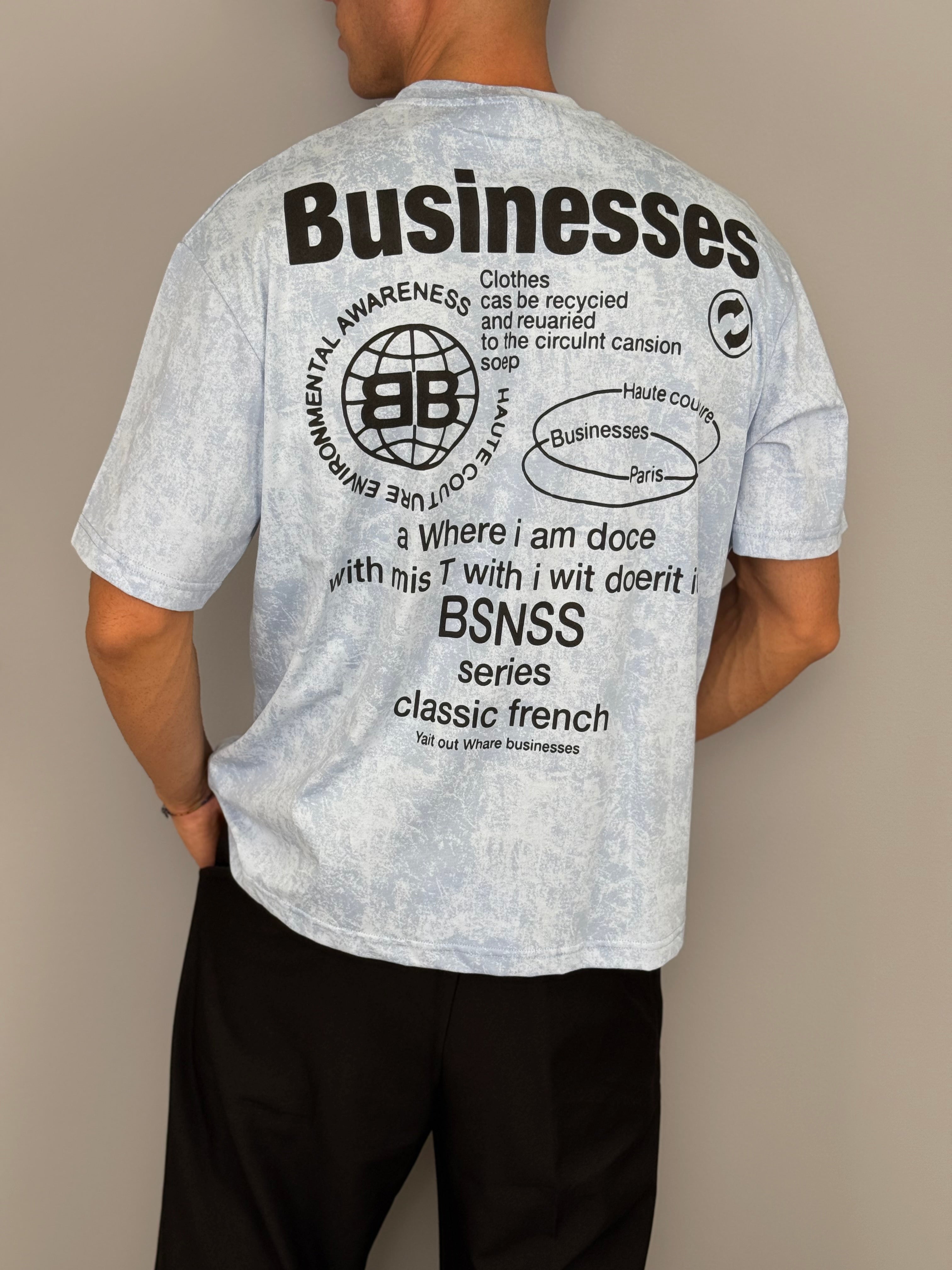 T-SHIRT OVER BUSINESS