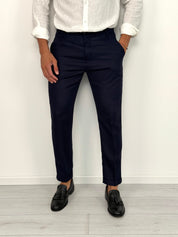 LINEN CAPRI TROUSERS WITH ROLLS