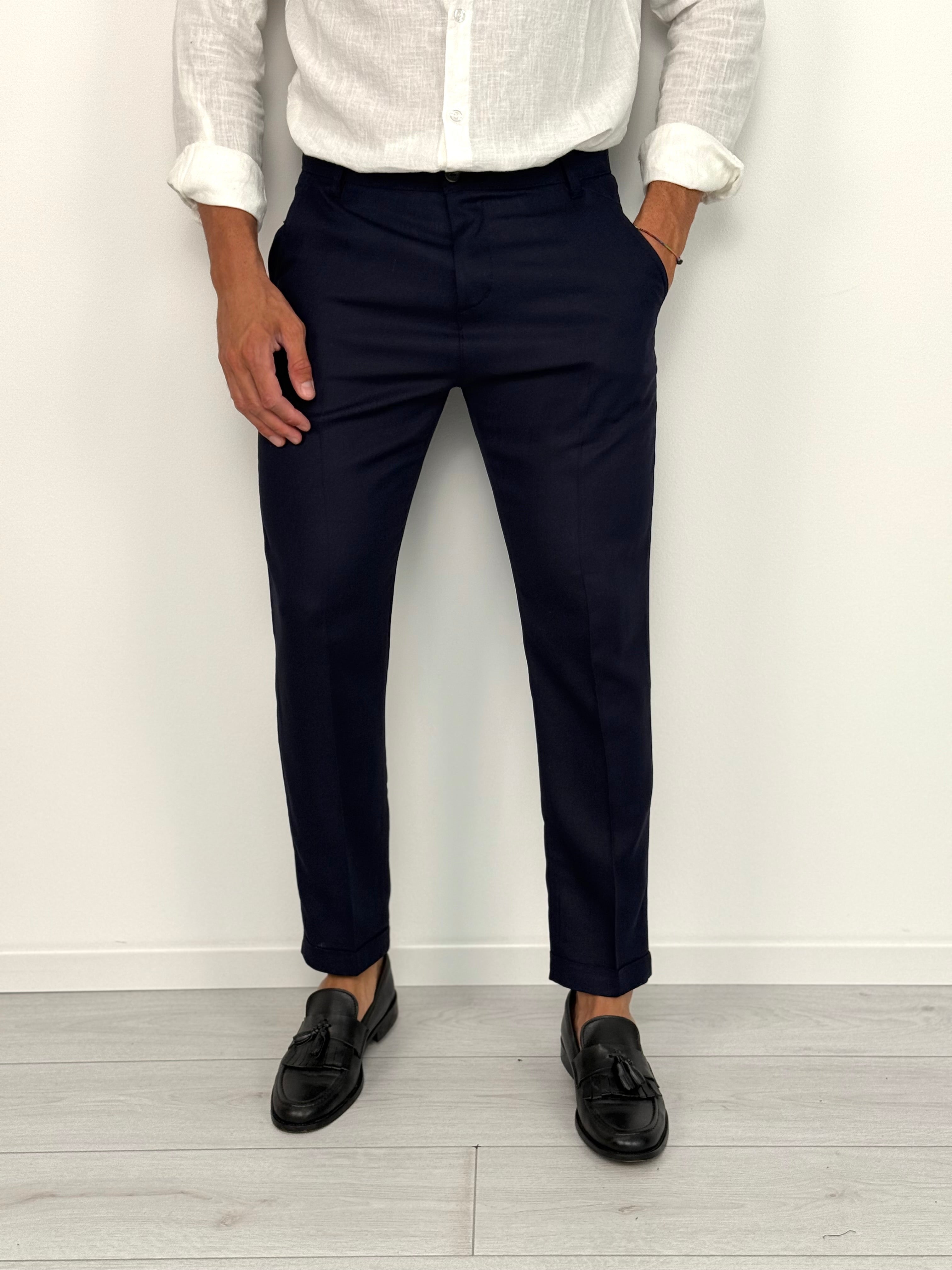 LINEN CAPRI TROUSERS WITH ROLLS