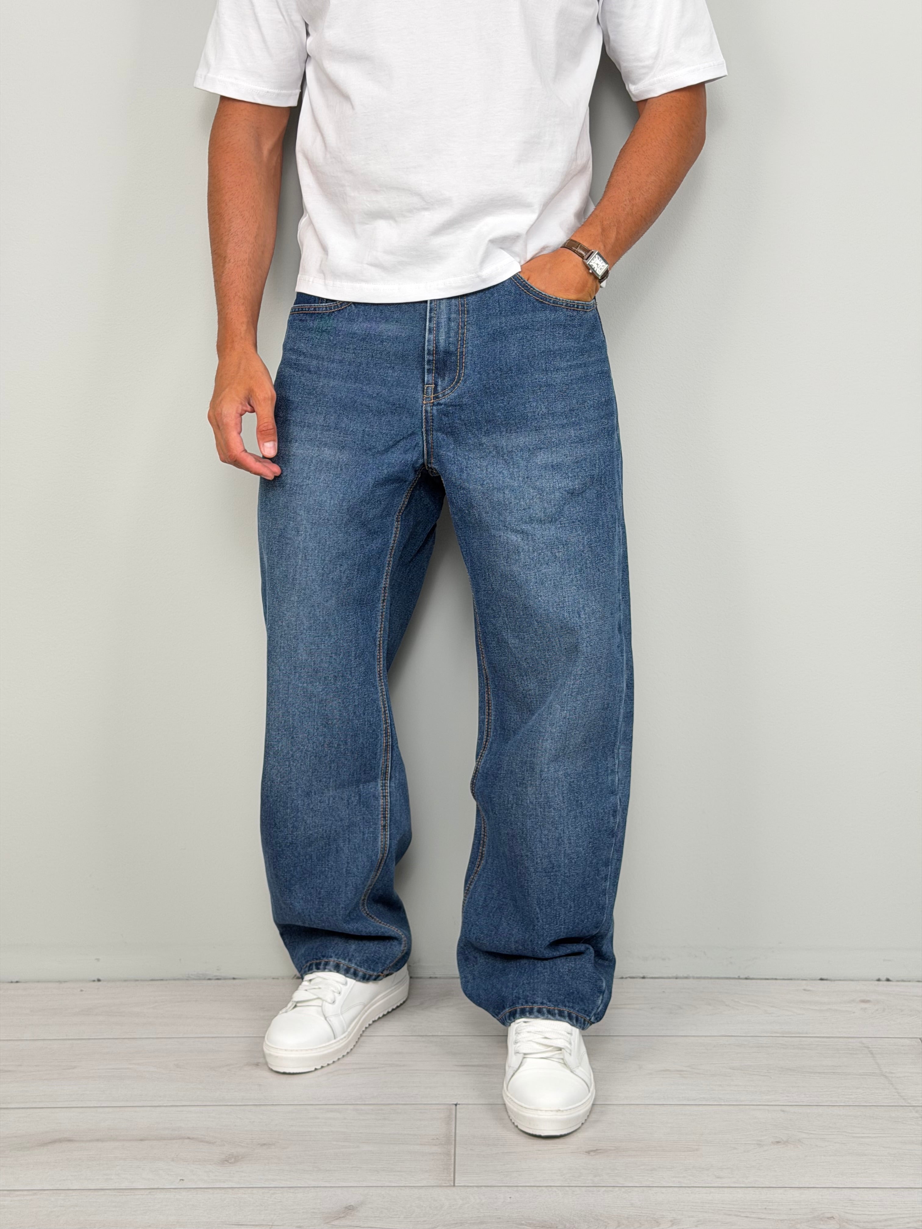 JEANS BUDAPEST AMPIO