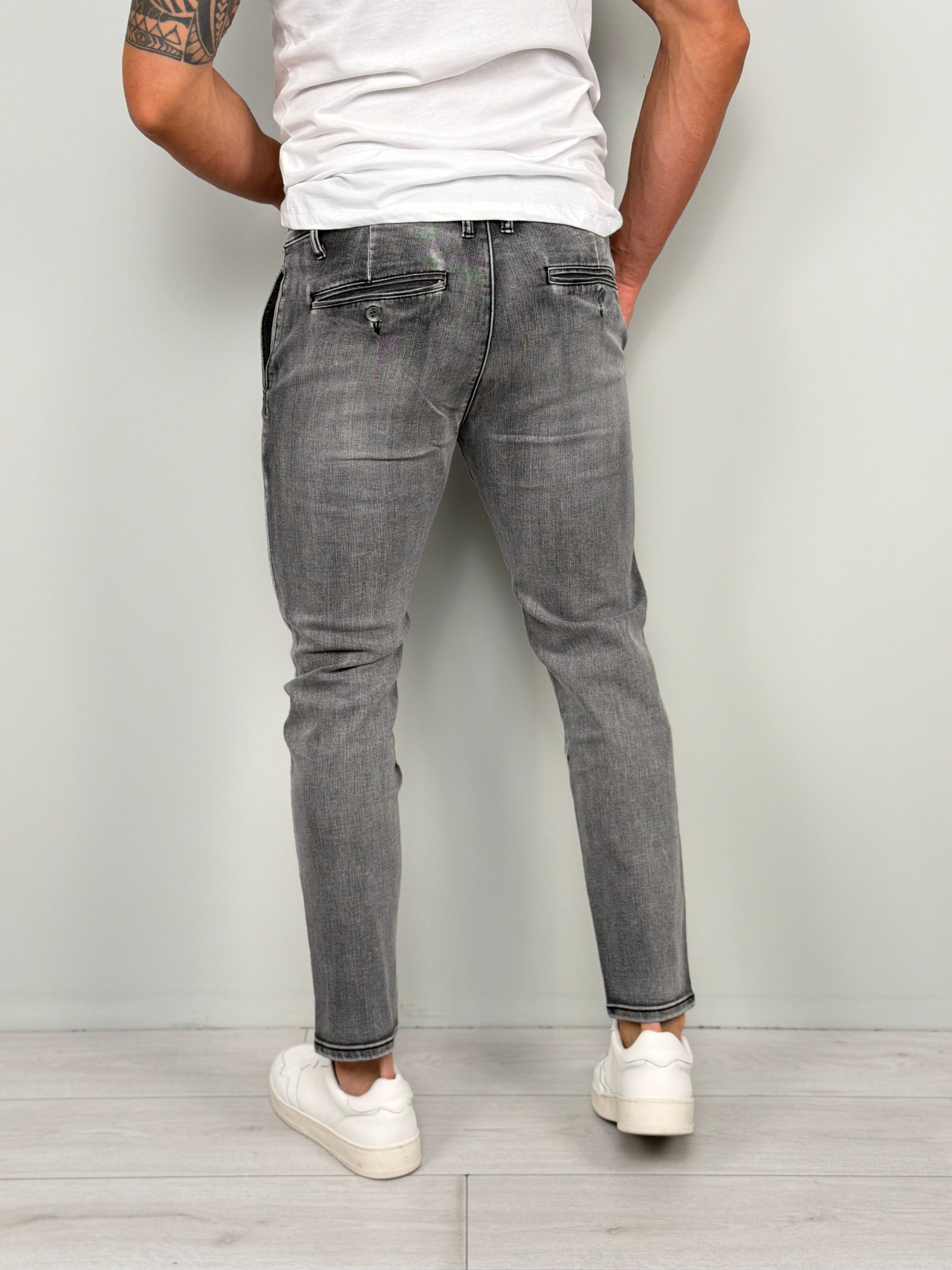 JEANS GRIT