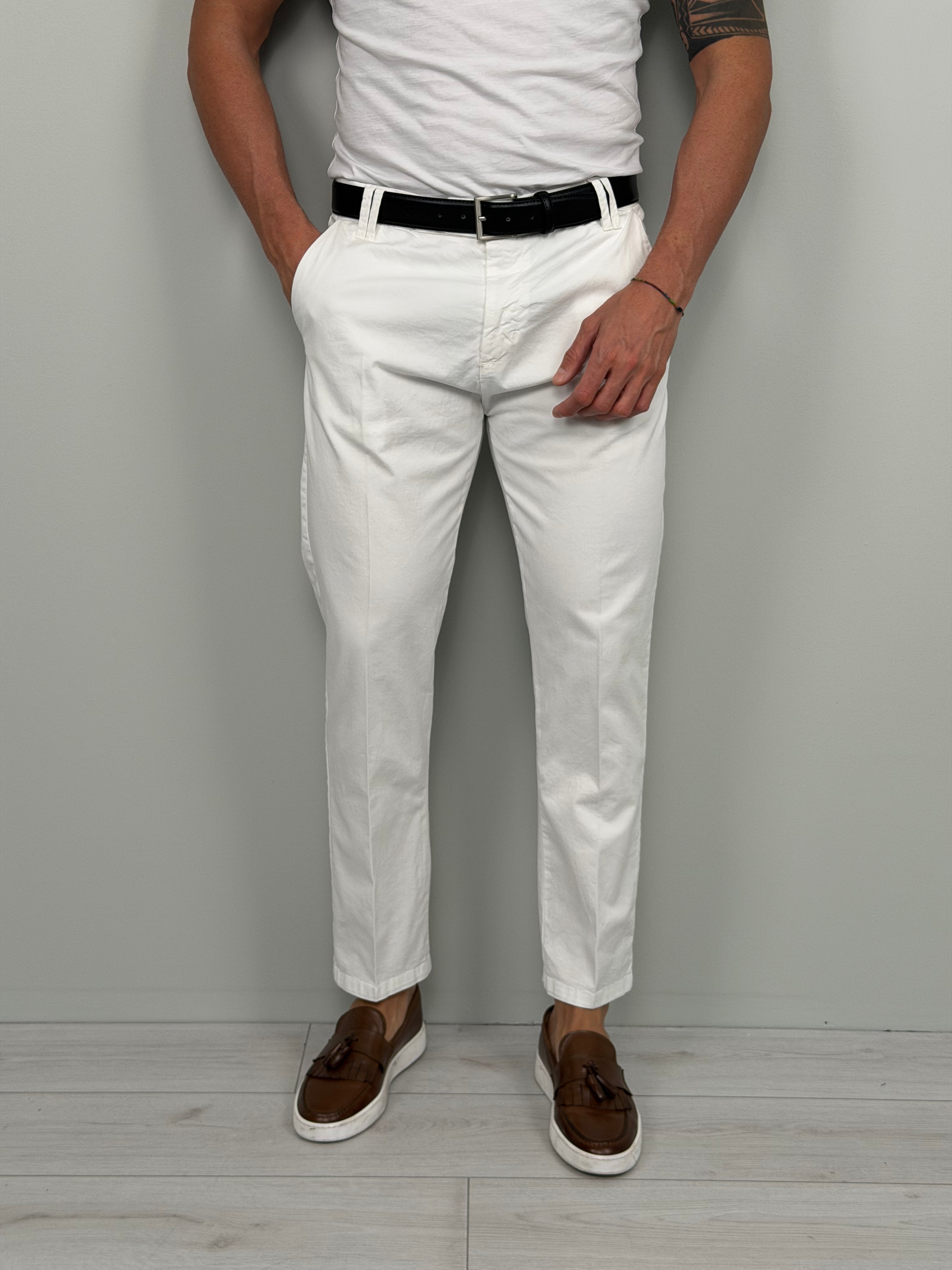 Pantalón de algodón premium (bolsillos traseros)