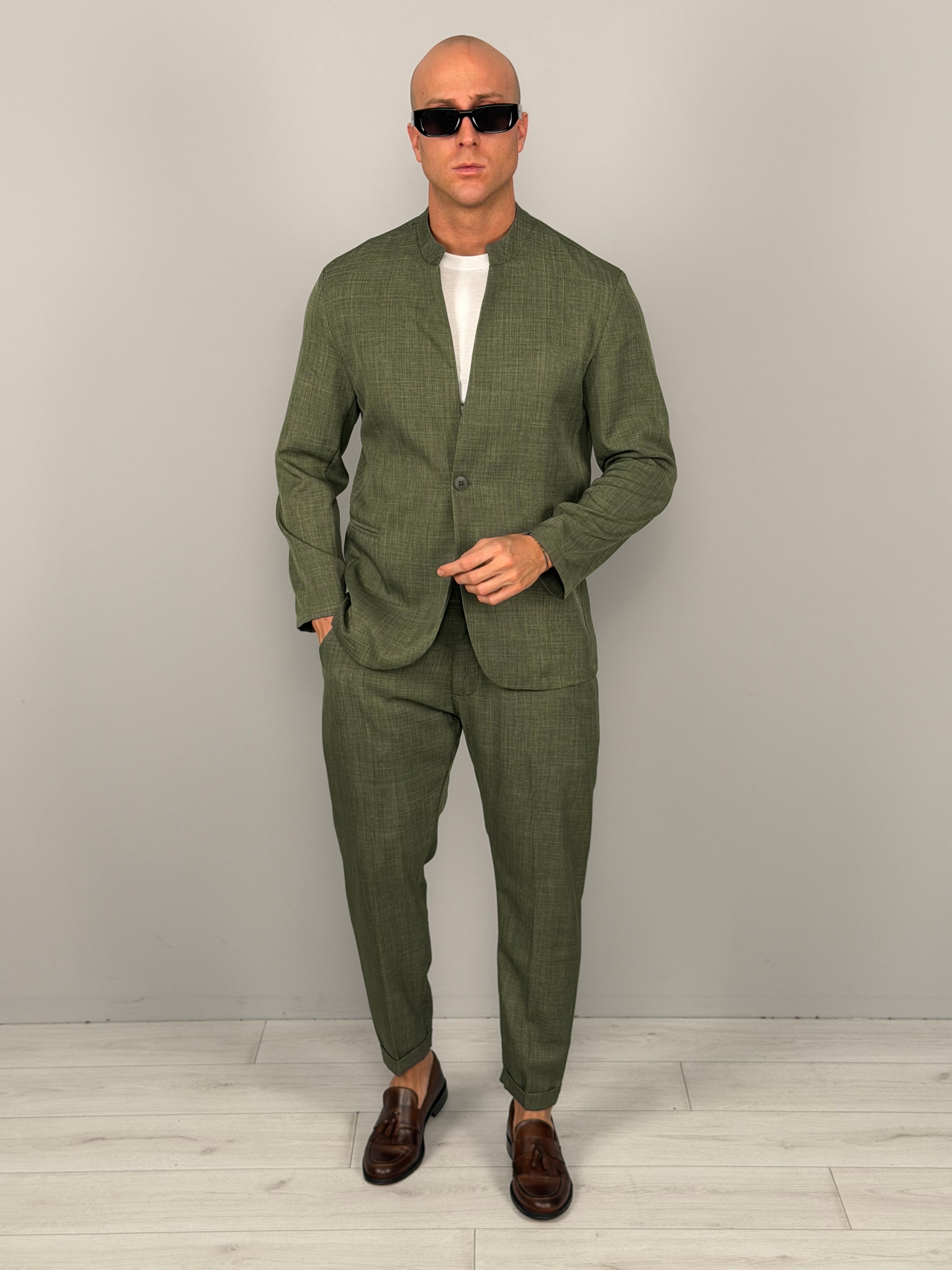 ABITO COREANO FIAMMATO