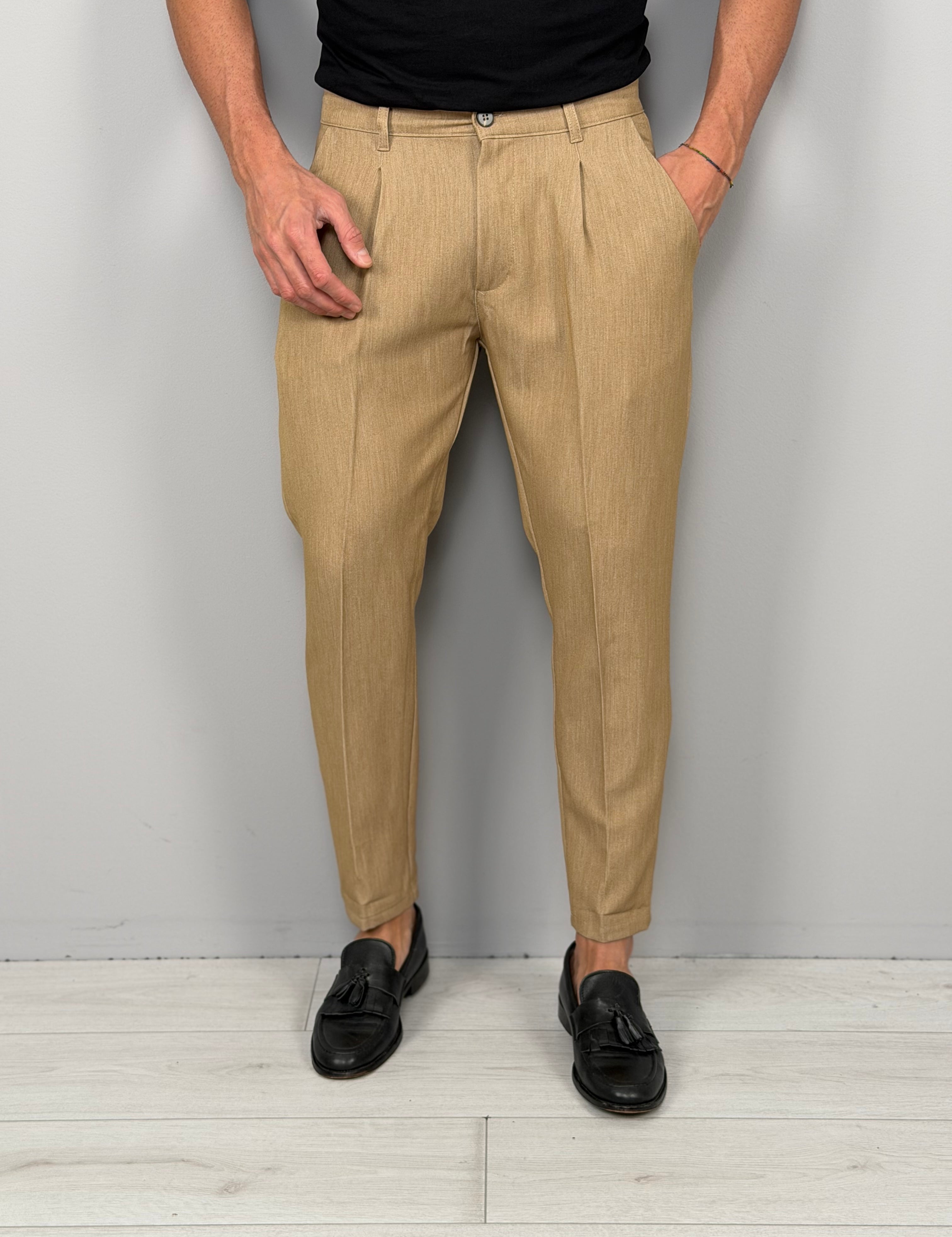 OLINDA CAPRI TROUSERS