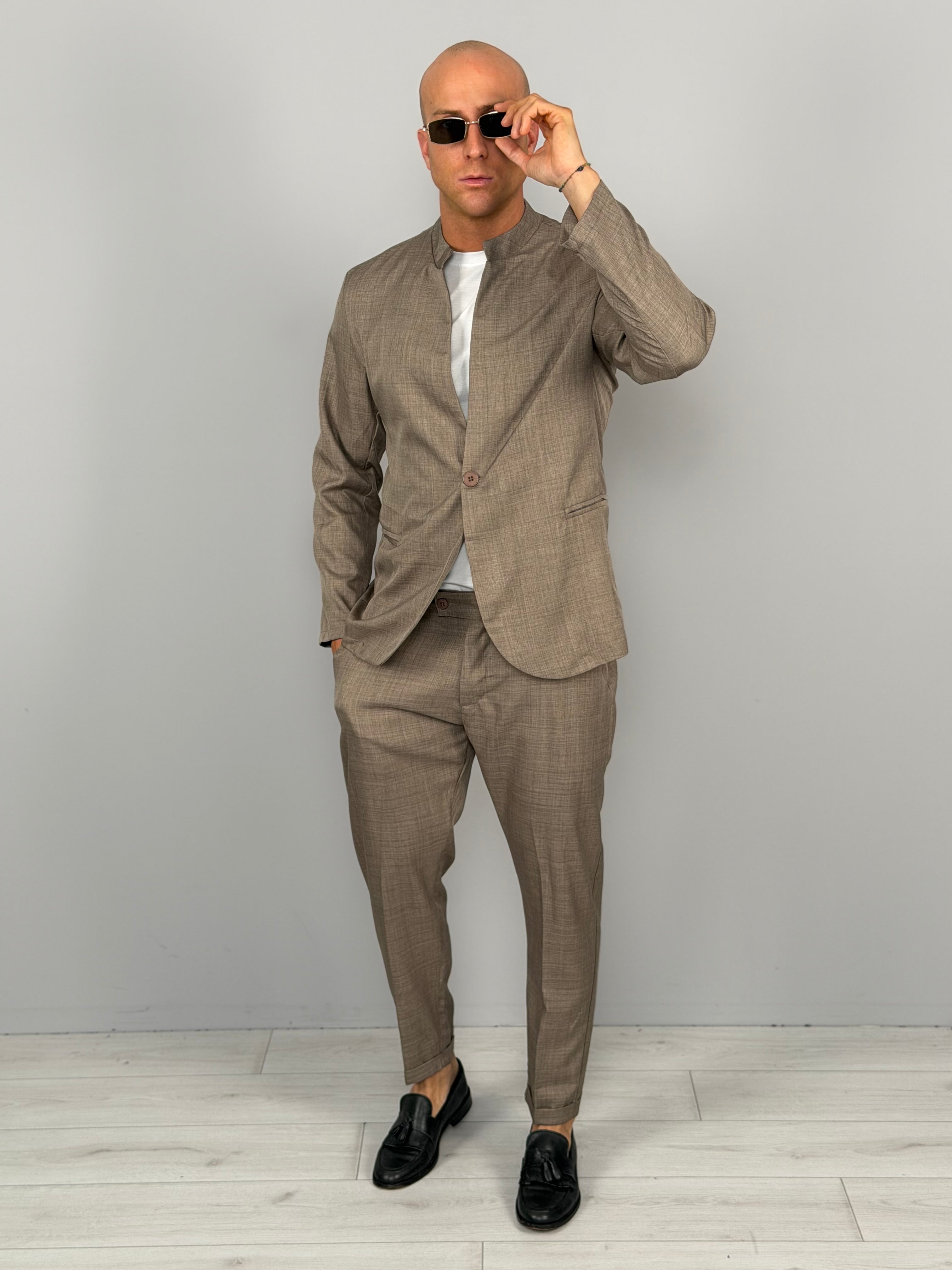 ABITO COREANO FIAMMATO