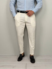 Pantalón de lino modelo Capri con vuelta