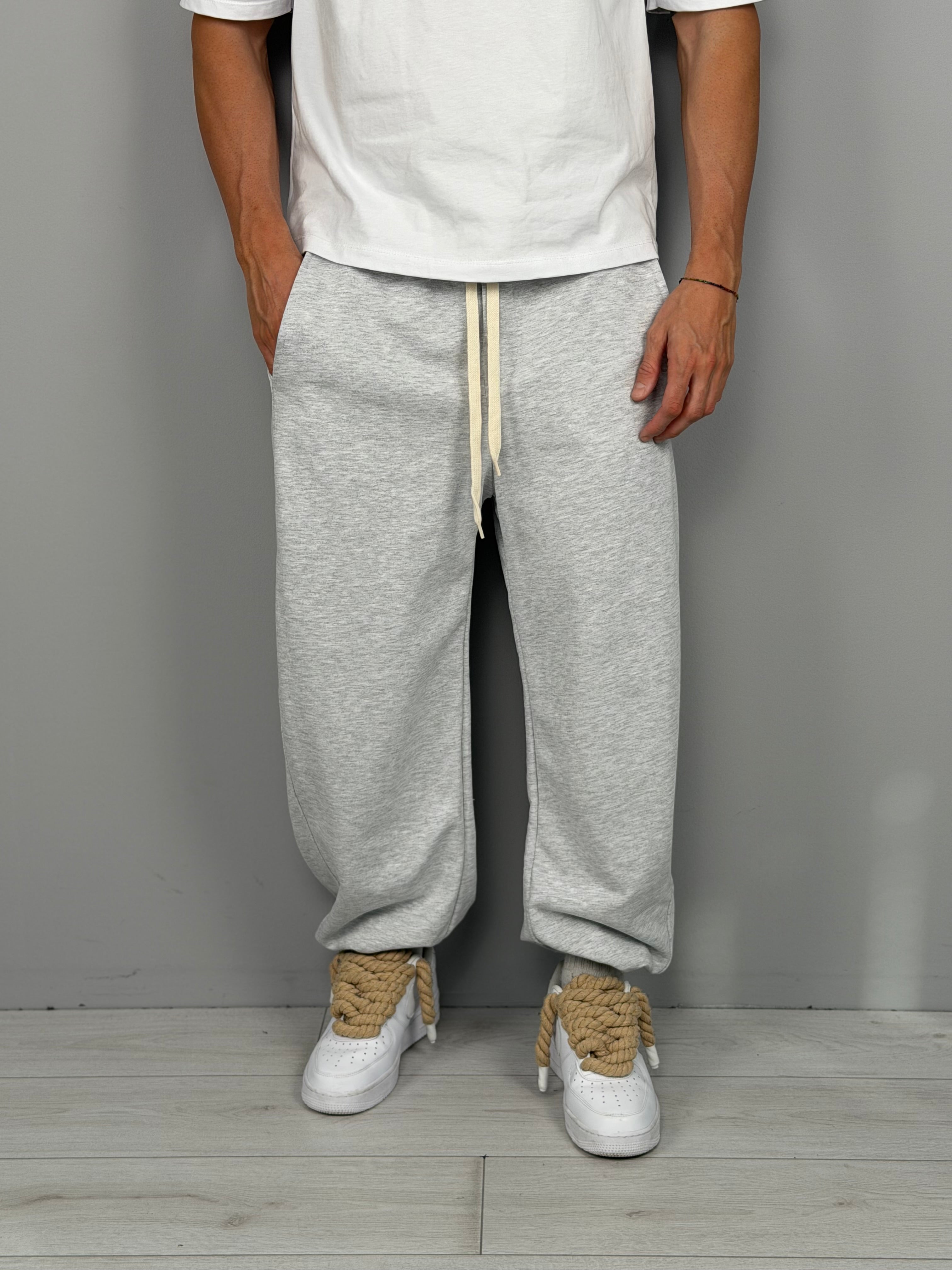 PANTALÓN DE CHÁNDAL GLOBO