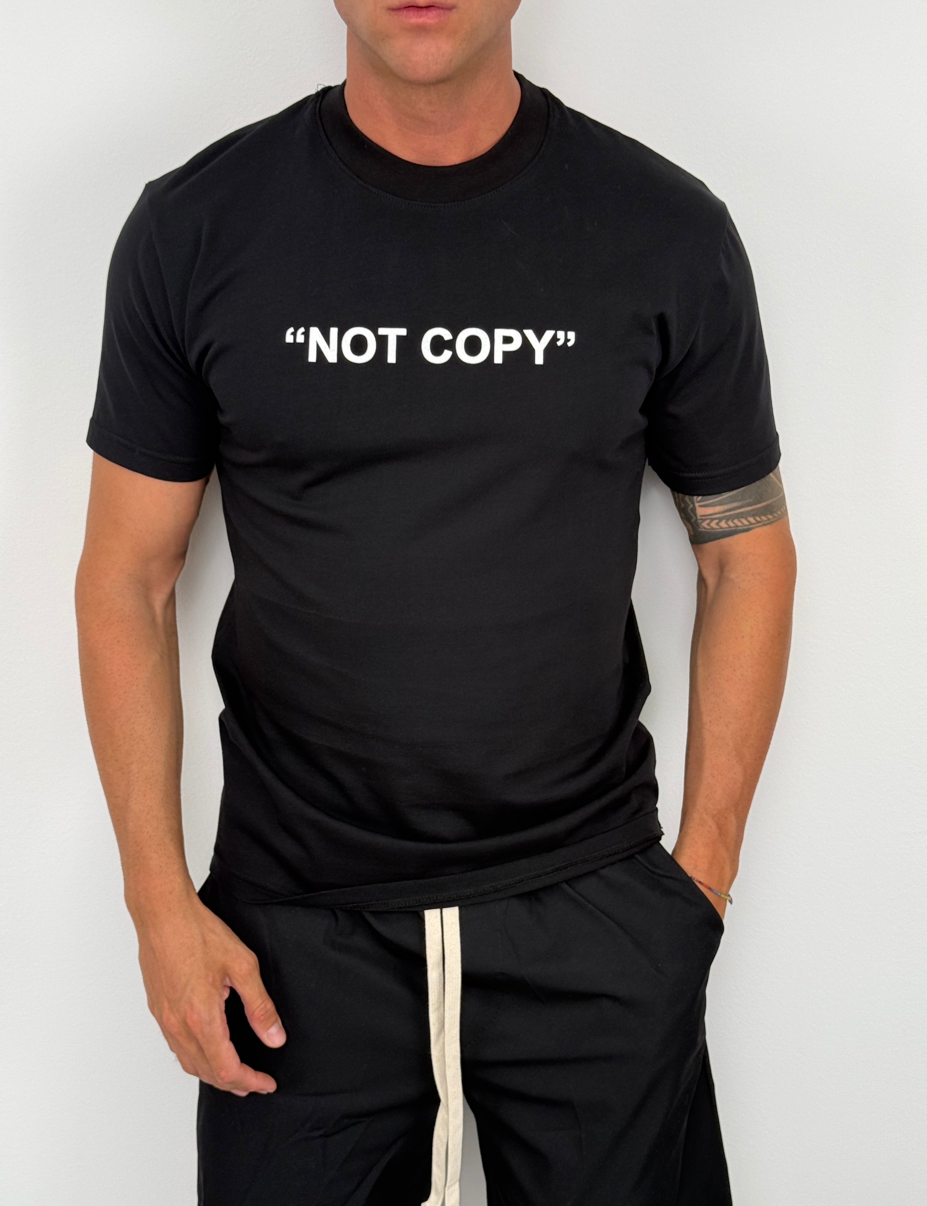 T-SHIRT "NOT COPY"