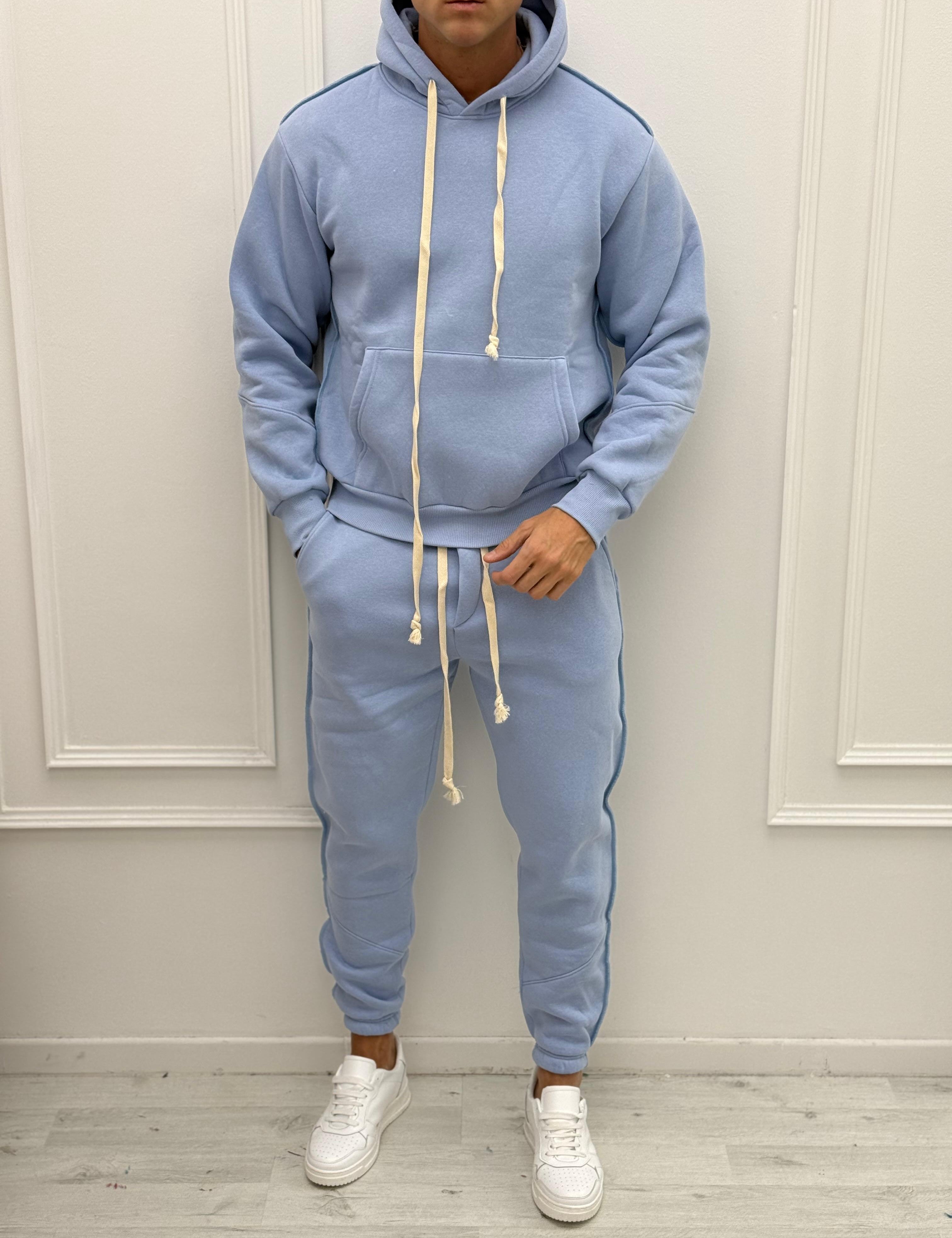 TUTA FELPATA RILIEVO - Colore bianco e rosa