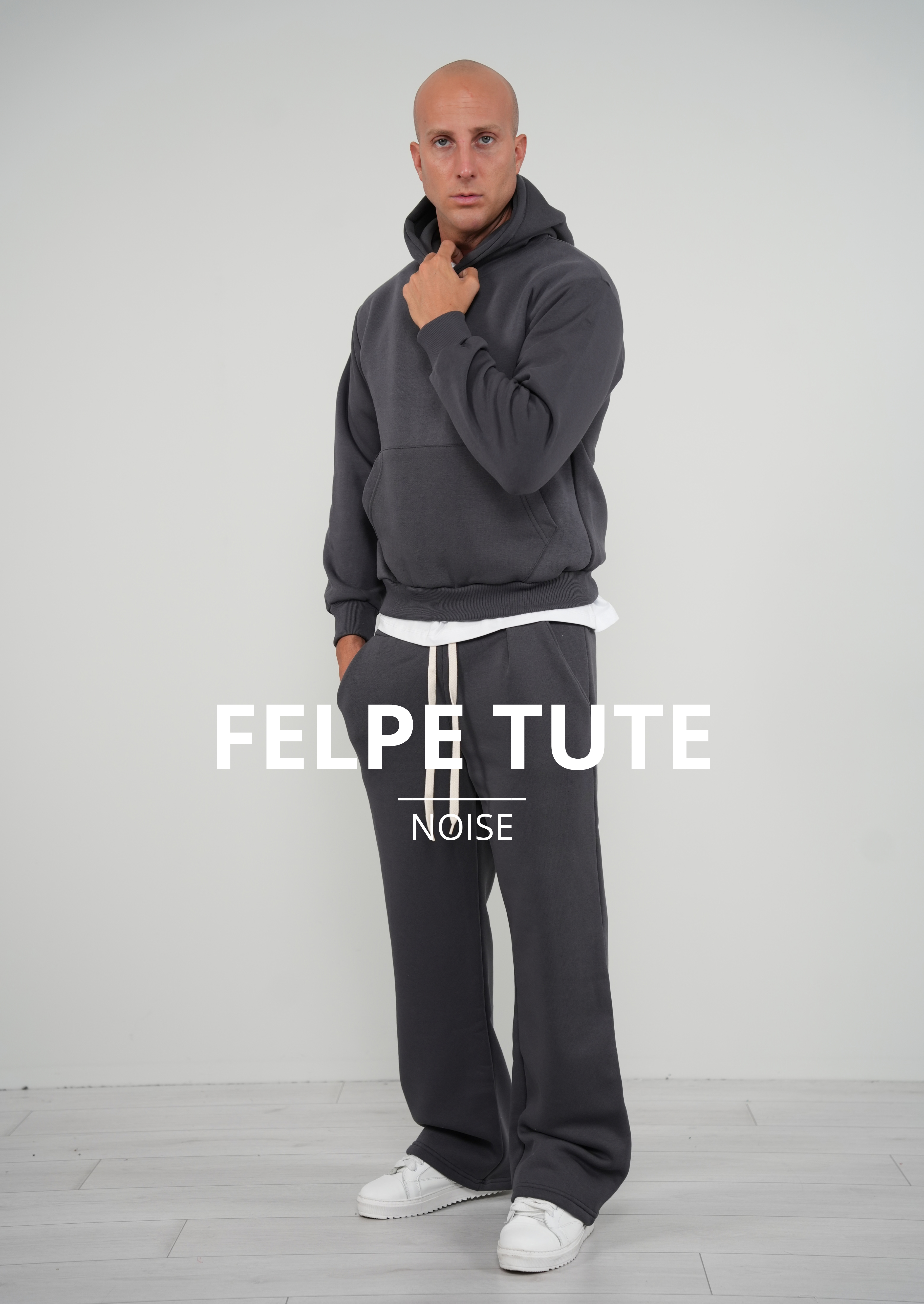 foto_collezione_tuta_e_felpe_cc943dcb-96c0-46e0-b6db-89b6ece67cdd.png