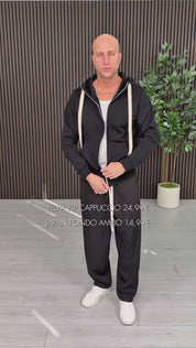 Sudadera con cremallera y capucha de felpa perchada